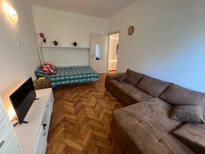 Strahinjića Bana | 4zida.rs
