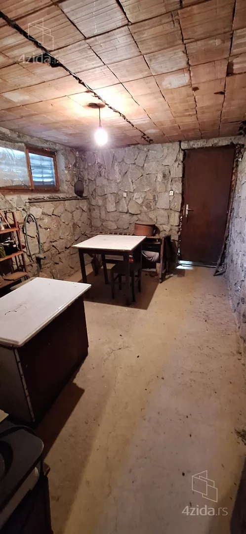 3-etažna kuća | 4zida