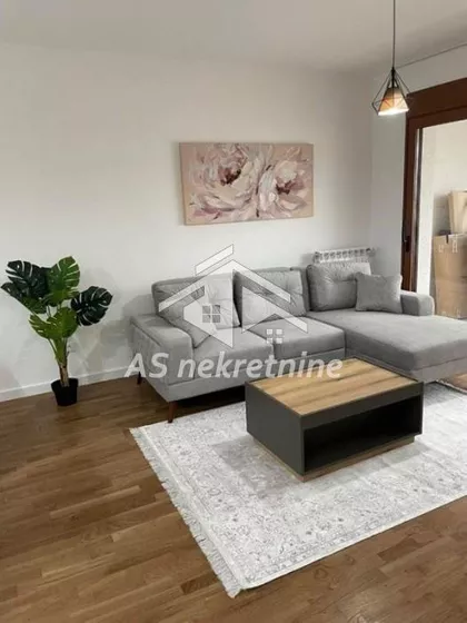 Zvezdarska Šuma | 4zida.rs