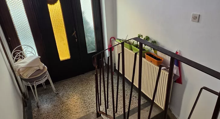 Sedmosoban stan | 4zida