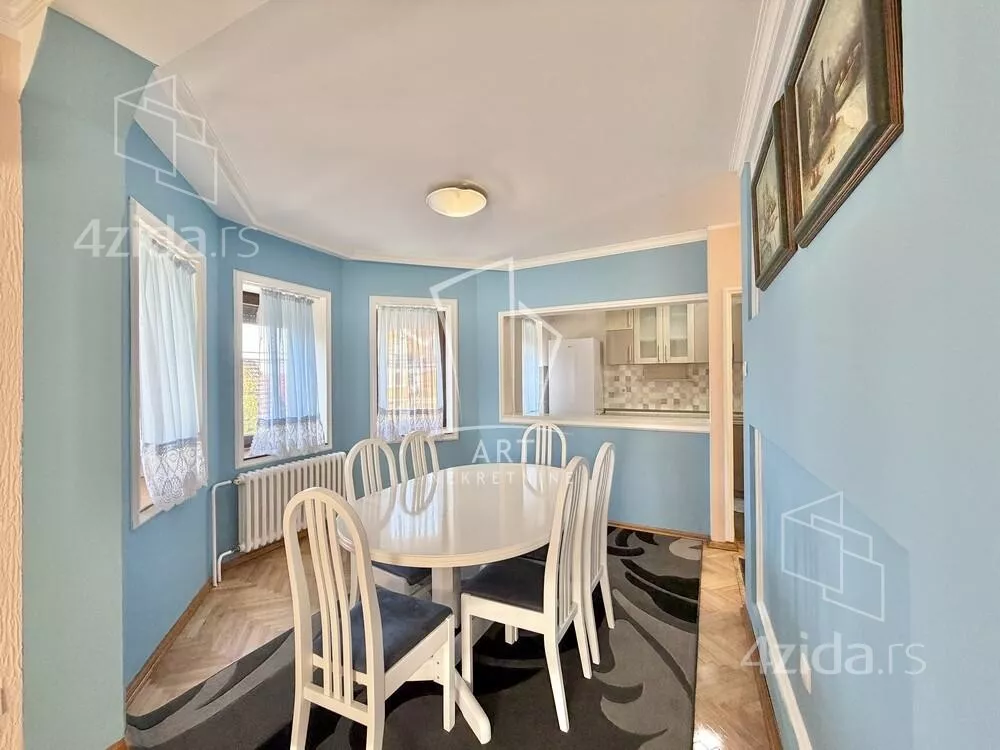 Petosoban stan | 4zida