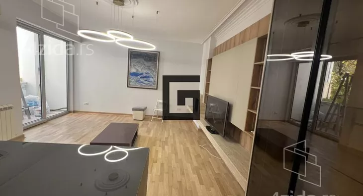 Četvoroiposoban stan | 4zida