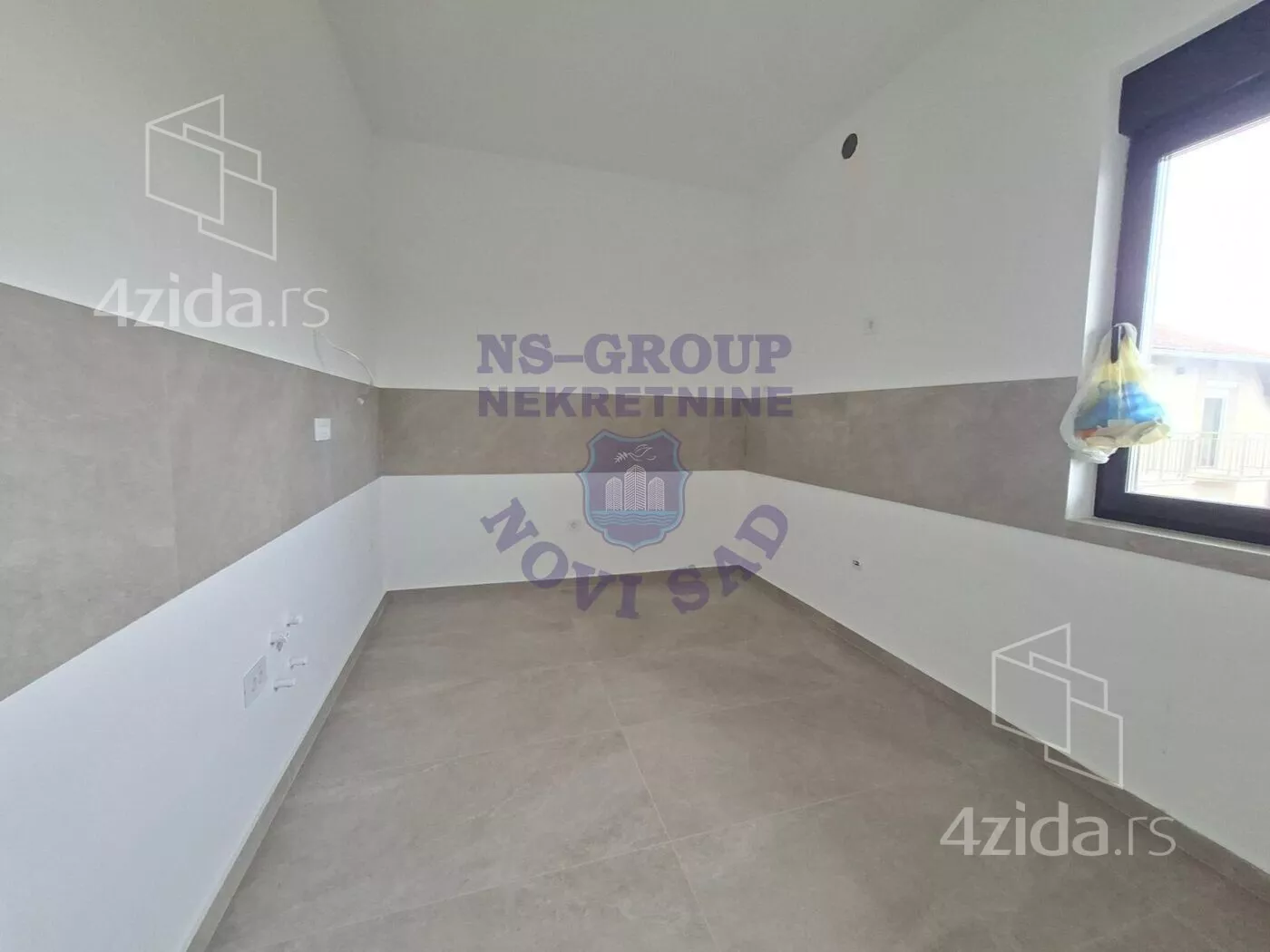 Petosoban stan | 4zida