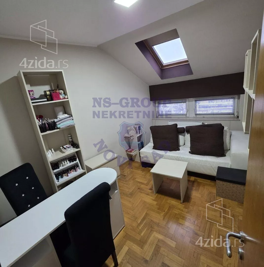 Šestosoban stan | 4zida