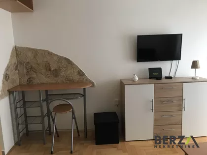 Cara Dušana | 4zida.rs