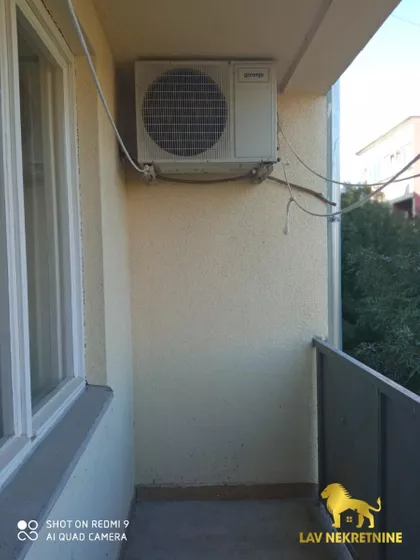 ĐULE MOLNARA | 4zida.rs