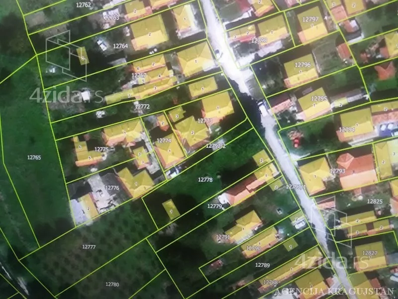 Građevinsko zemljište | 4zida