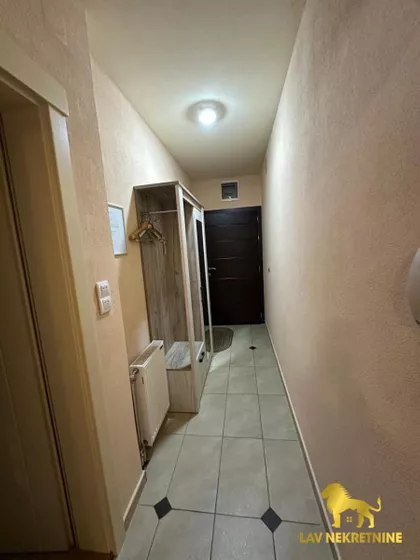 POPINSKI BORCI | 4zida.rs