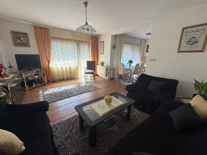 Parunovac | 4zida.rs