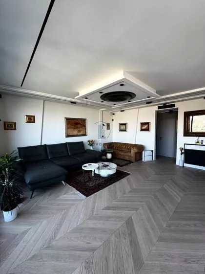 Ustanička | 4zida.rs