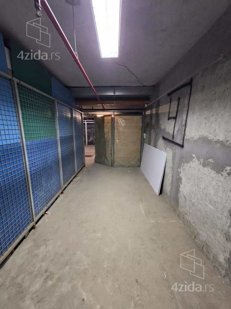 Garaža | 4zida