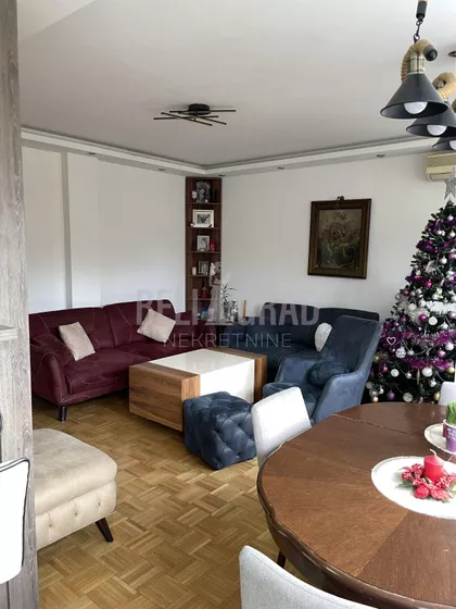 Bulevar Milutina Milankovića | 4zida.rs