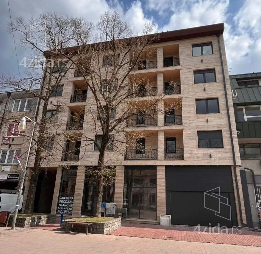 Dvoiposoban stan | 4zida