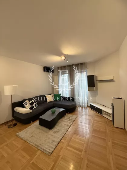 Hram Svetog Save | 4zida.rs