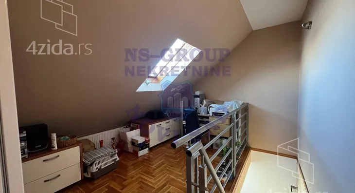 Četvoroiposoban stan | 4zida