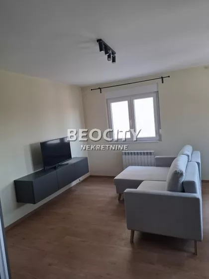 Puskinova 7a | 4zida.rs