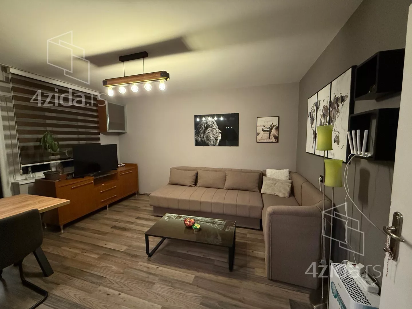 Jednoiposoban stan | 4zida