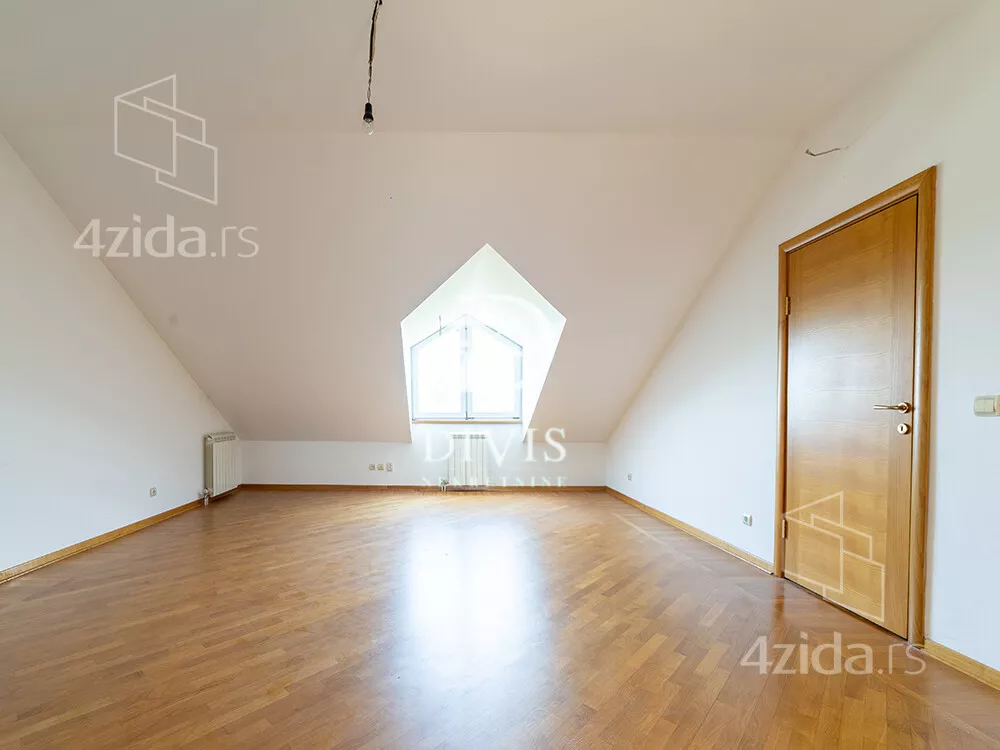 4-etažna kuća | 4zida