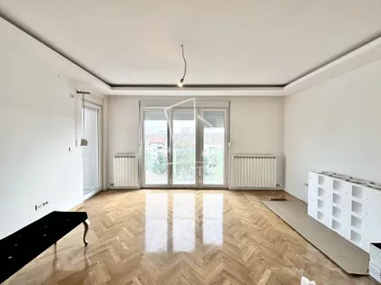 Strumička | 4zida.rs