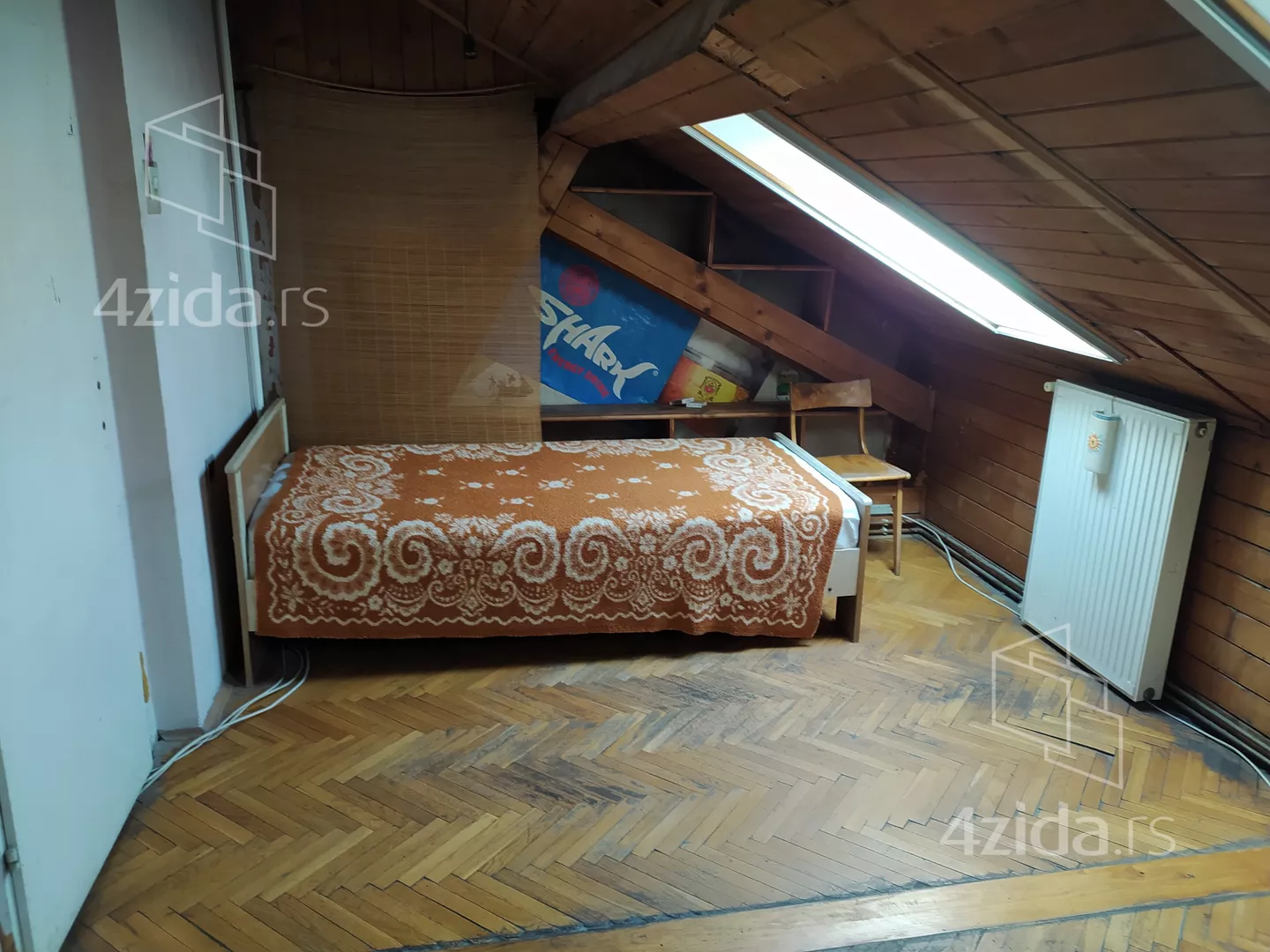 Troiposoban stan | 4zida