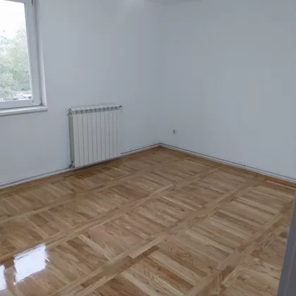 Ljubomira Jovanovića 5 | 4zida.rs