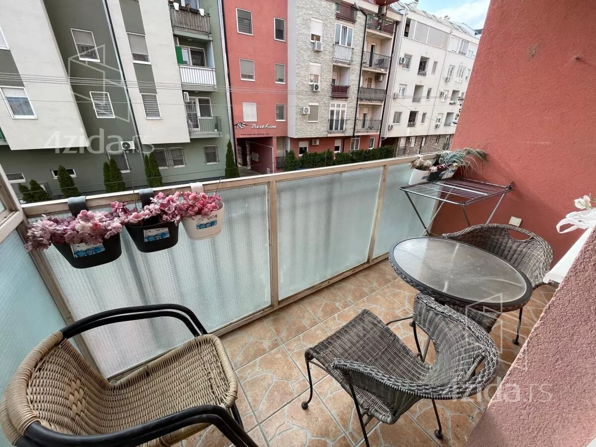 Troiposoban stan | 4zida