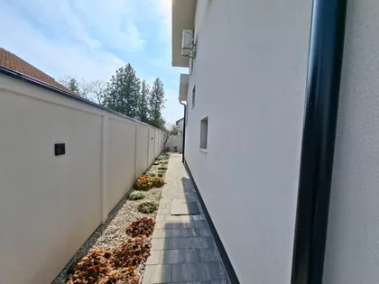 Mali Radanovac | 4zida.rs