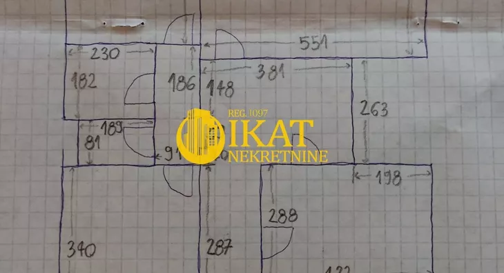 Trosoban stan | 4zida