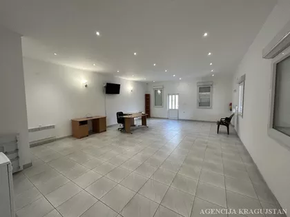 Centar preko Lepenice | 4zida.rs