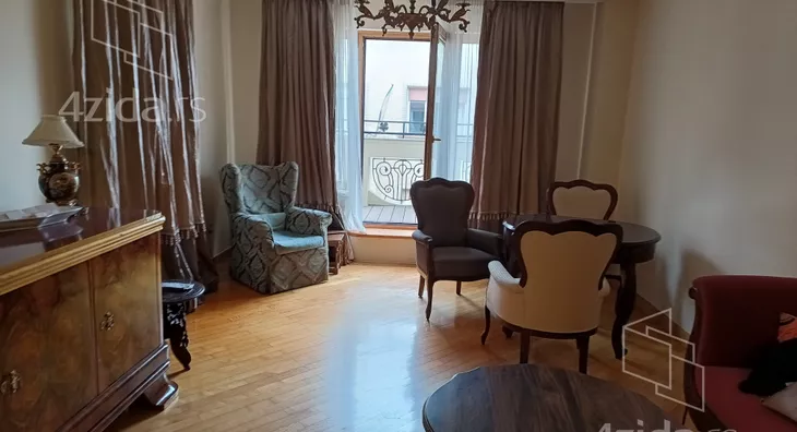 Četvoroiposoban stan | 4zida