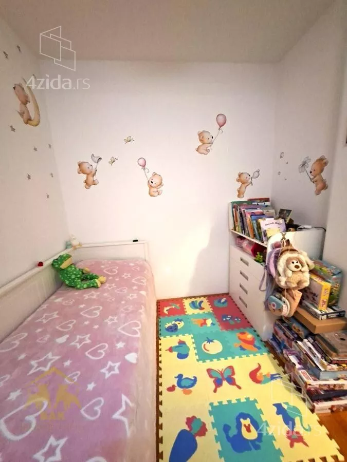 Četvorosoban stan | 4zida