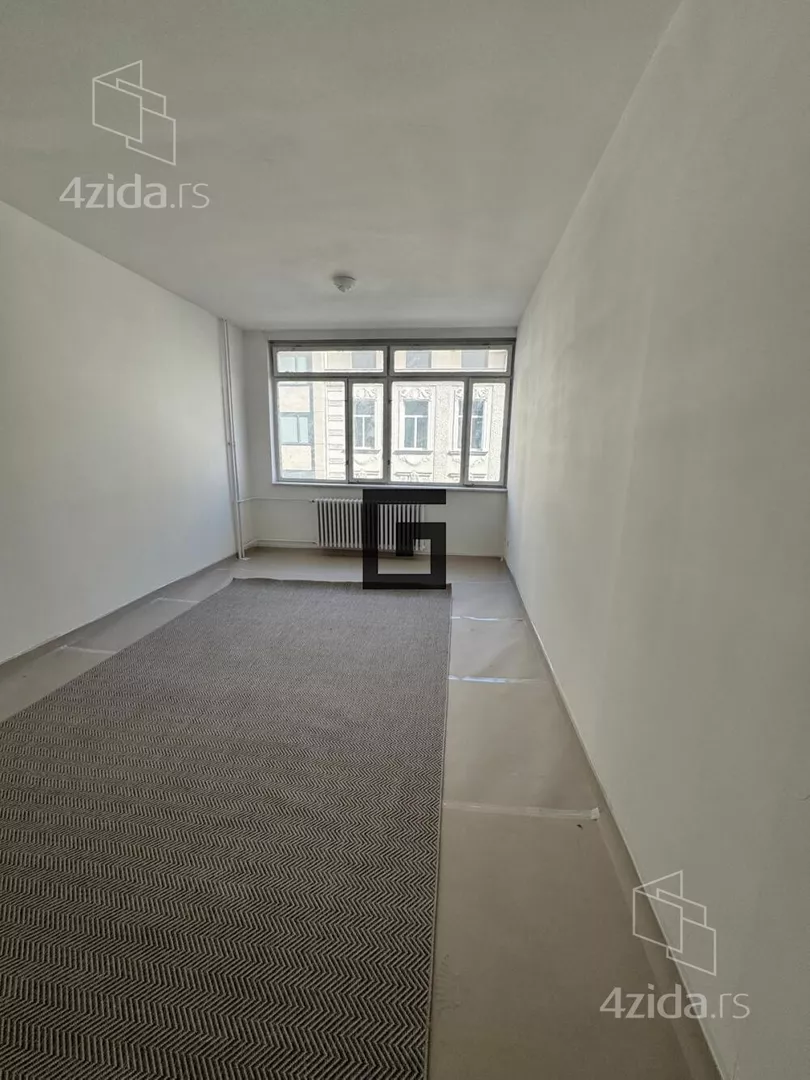 Šestosoban stan | 4zida