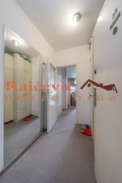 Kraljevacka | 4zida.rs