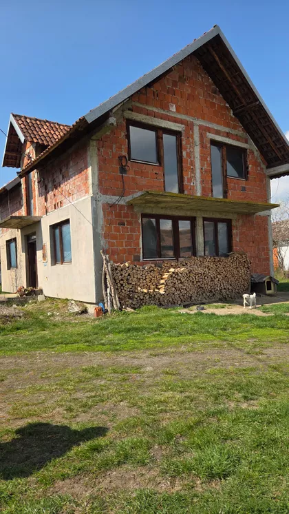 Okolne lokacije | 4zida.rs