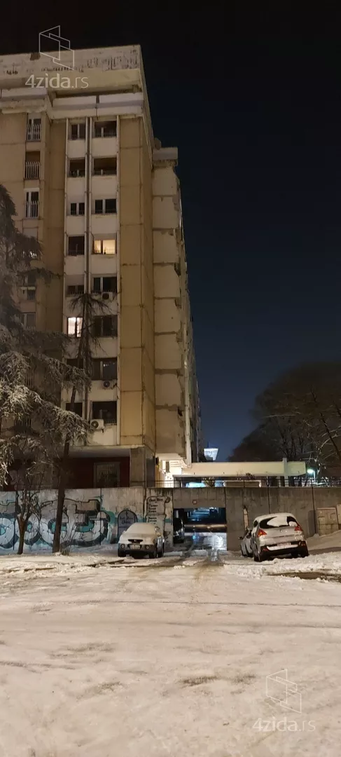 Garaža | 4zida