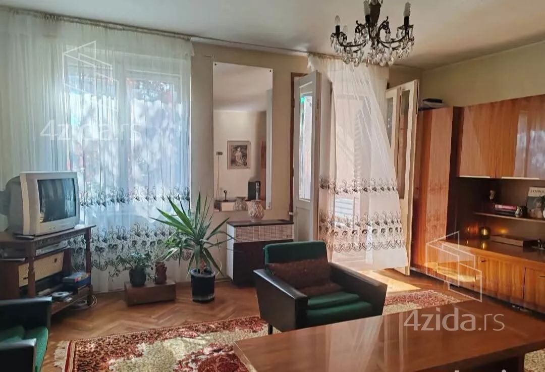 3-etažna kuća | 4zida