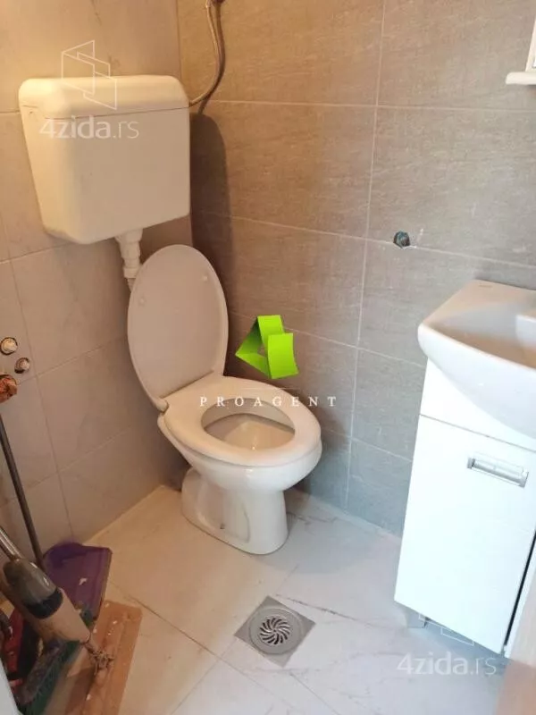 Kancelarija | 4zida