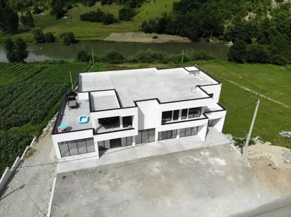 Brodarevo | 4zida.rs