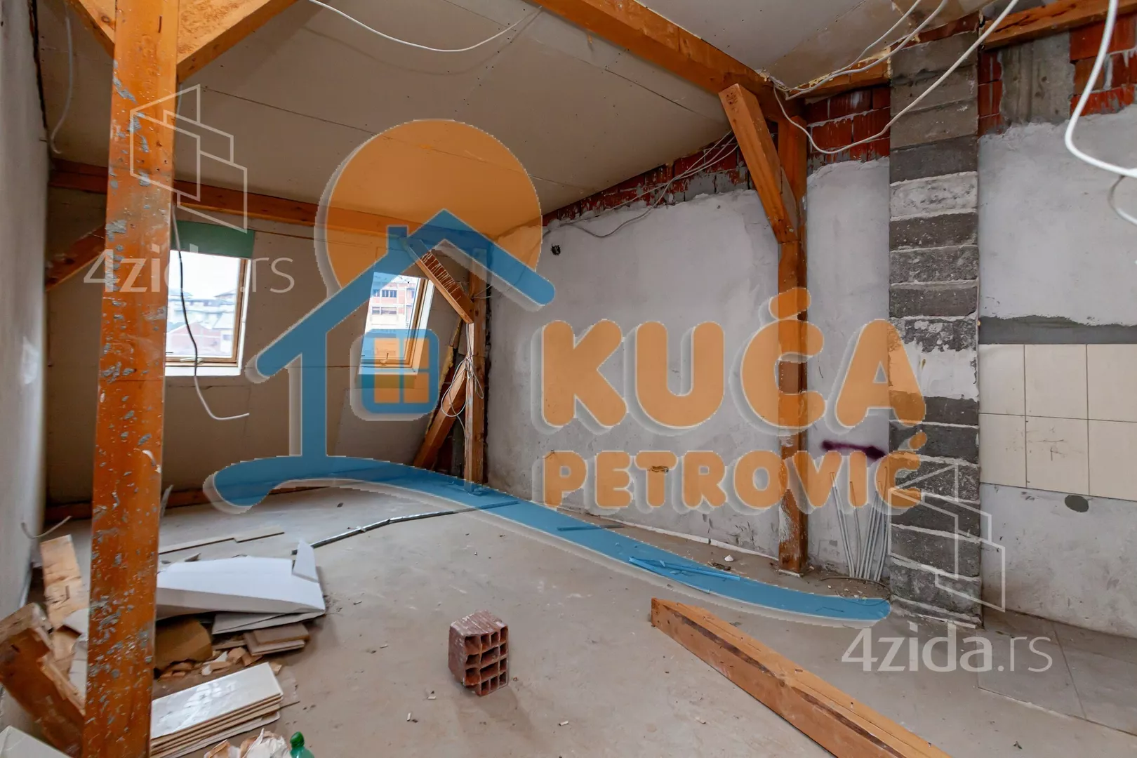 Dvoiposoban stan | 4zida