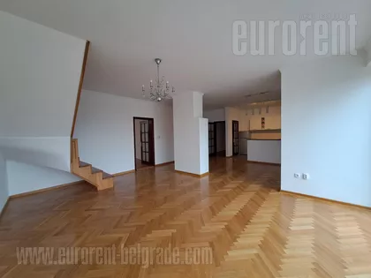 SABORNA CRKVA | 4zida.rs