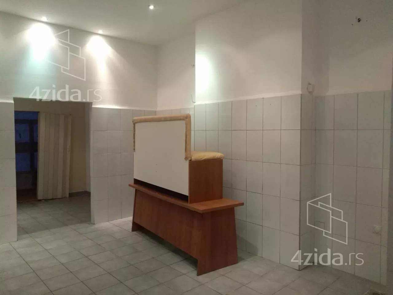 Lokal | 4zida