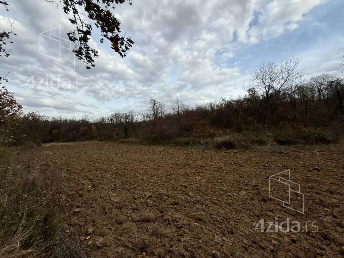 Građevinsko zemljište | 4zida