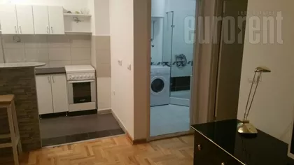 CRVENI KRST | 4zida.rs