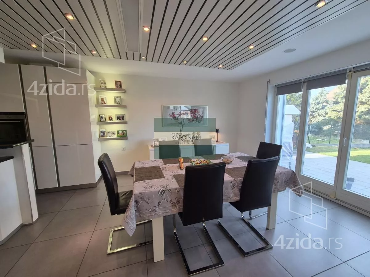 Kuća | 4zida