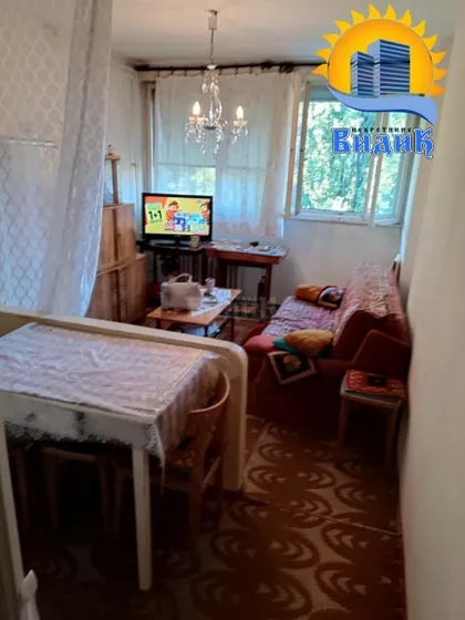 Studentska | 4zida.rs