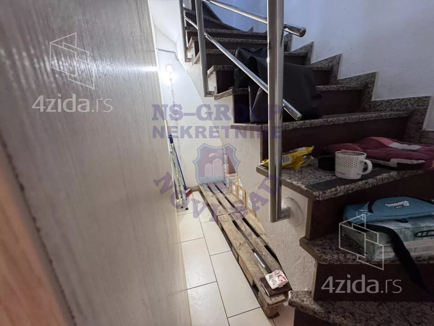 Lokal | 4zida