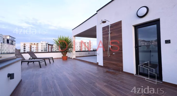 Petosoban stan | 4zida