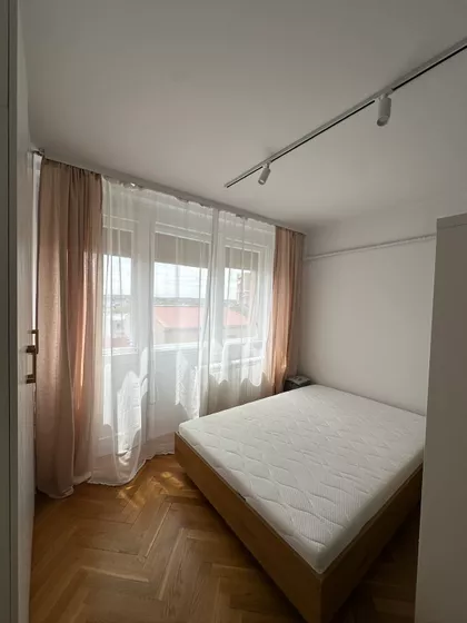 Crveni Krst Vračar | 4zida.rs