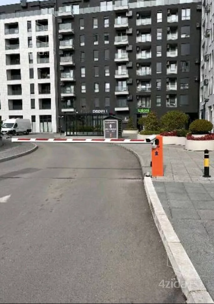 Garaža | 4zida