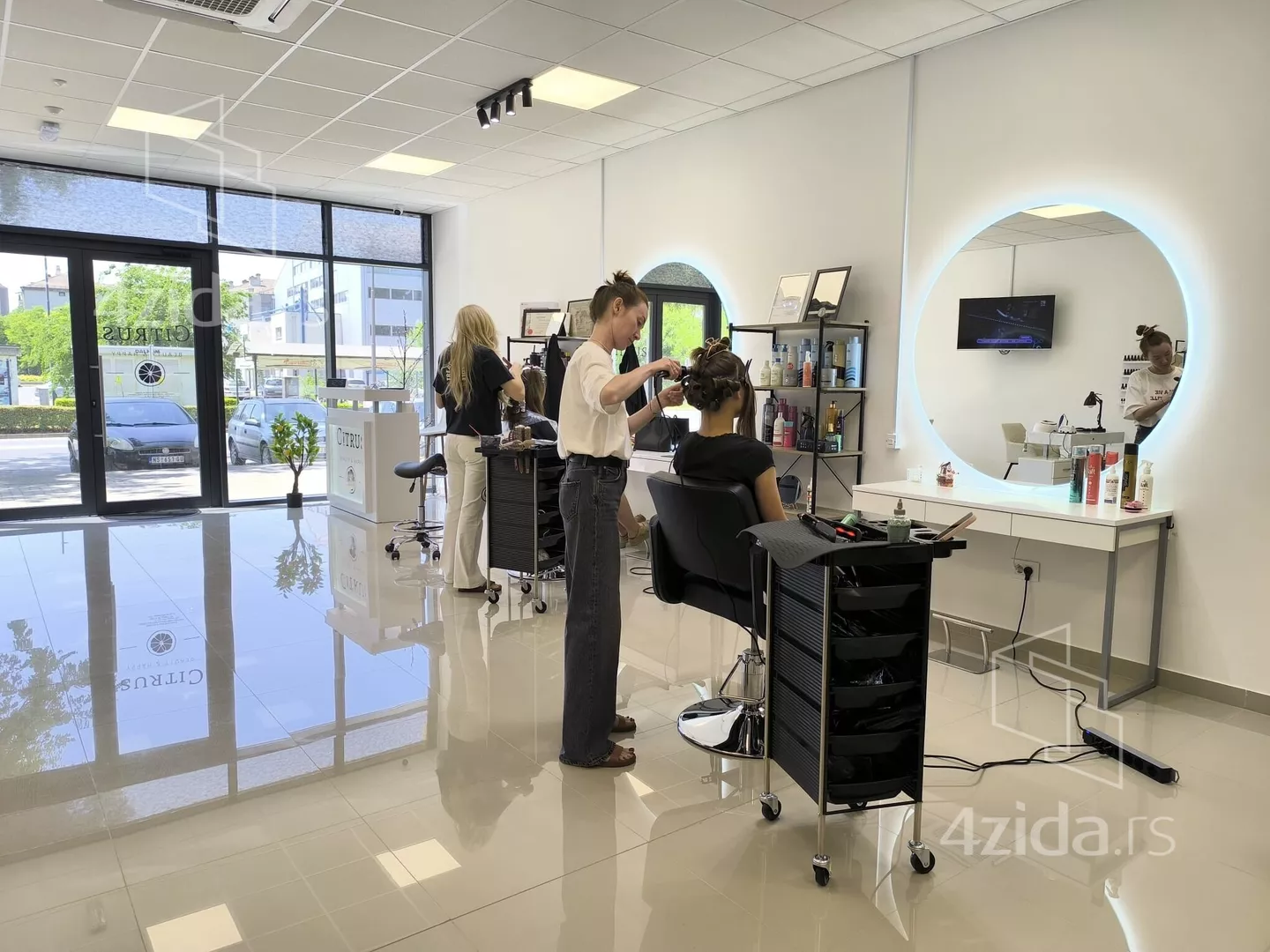 Poslovni prostor | 4zida